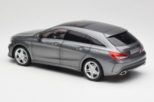 Mercedes CLA C117 Mountain Grå Norev 1:18 B66960351 Metall — bild 7 av 8