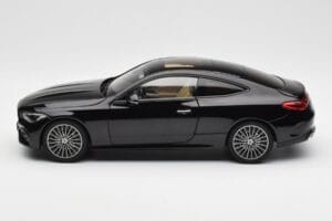 Mercedes CLE C236 Coupe Obsidian Svart Metallic Norev 1:18 183937 Metall — bild 4 av 8