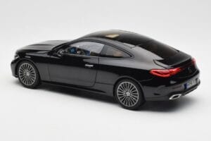 Mercedes CLE C236 Coupe Obsidian Svart Metallic Norev 1:18 183937 Metall — bild 7 av 8