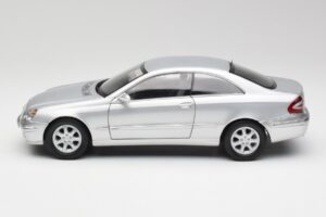 Mercedes CLK 500 C209 Silver Kyosho 1:18 B66962144 Metall — bild 4 av 8