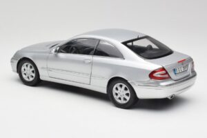 Mercedes CLK 500 C209 Silver Kyosho 1:18 B66962144 Metall — bild 7 av 8