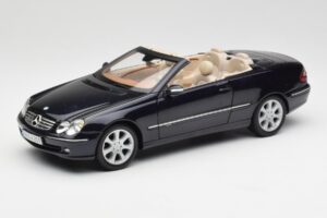 Mercedes CLK 500 W209 Cabriolet Mörkblå Metallic Kyosho 1:18 B66962174 Metall