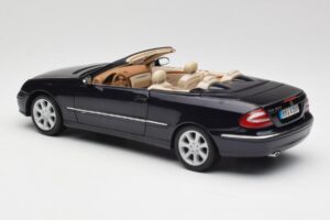 Mercedes CLK 500 W209 Cabriolet Mörkblå Metallic Kyosho 1:18 B66962174 Metall — bild 8 av 9