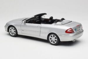 Mercedes CLK 500 Cabriolet Elegance A209 Silver Kyosho 1:18 B66962172 Metall — bild 7 av 8