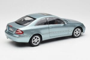Mercedes CLK 500 W209 Ljusblå Metallic Kyosho 1:18 B66962192 Metall — bild 3 av 8