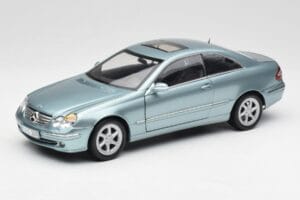 Mercedes CLK 500 W209 Ljusblå Metallic Kyosho 1:18 B66962192 Metall