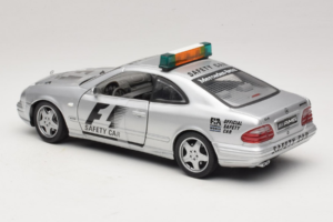 Mercedes AMG CLK 55 F1 Safety Car Maisto 1:18 B66005234 Metall — bild 5 av 6