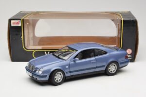 Mercedes CLK C208 Lila Anson 1:18 30330 Metall — bild 8 av 8