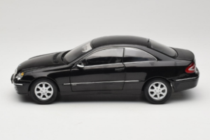 Mercedes CLK C209 Black Metallic Kyosho 1:18 B66962149 Metall — bild 4 av 8