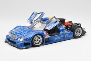 Mercedes CLK GTR #12 Original Teile FIA GT 1999 Maisto 1:18 56036 Metall — bild 2 av 7