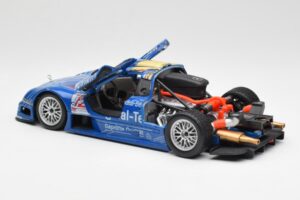 Mercedes CLK GTR #12 Original Teile FIA GT 1999 Maisto 1:18 56036 Metall — bild 4 av 7