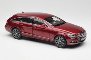 Mercedes CLS Shooting Brake X218 Thulite Röd Norev 1:18 B66960116 Metall — bild 6 av 8
