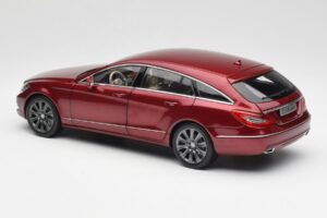 Mercedes CLS Shooting Brake X218 Thulite Röd Norev 1:18 B66960116 Metall — bild 7 av 8
