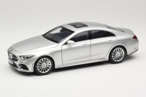 Mercedes CLS C257 Silver Norev 1:18 Mercedes CLS C257 Silver Norev 1:18 183489 Metall