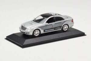 Mercedes E-Class W211 #36 Paris-Beijing 2006 Replacement Box Minichamps 1:43 B66962270-R Metall — bild 2 av 4