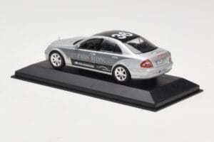 Mercedes E-Class W211 #36 Paris-Beijing 2006 Replacement Box Minichamps 1:43 B66962270-R Metall — bild 3 av 4
