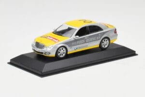 Mercedes E-Class W211 #4 Team ADAC Paris-Beijing 2006 Replacement Box Minichamps 1:43 B66962260-R Metall — bild 2 av 4