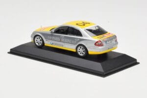 Mercedes E-Class W211 #4 Team ADAC Paris-Beijing 2006 Replacement Box Minichamps 1:43 B66962260-R Metall — bild 3 av 4