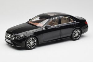 Mercedes E-Class W213 Obsidian Svart iScale 1:18 B66960380 Metall