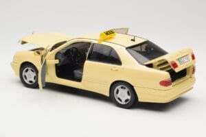 Mercedes E320 W210 Taxi Sun Star 1:18 1160 Metall — bild 5 av 8