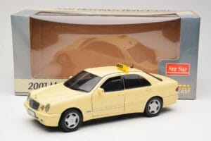 Mercedes E320 W210 Taxi Sun Star 1:18 1160 Metall — bild 8 av 8