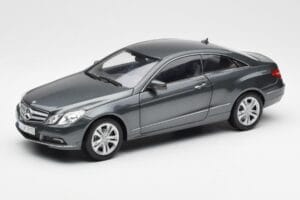 Mercedes E500 C207 Coupe Tenoric Grå Norev 1:18 183540 Metall