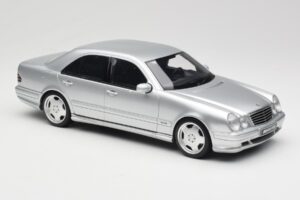 Mercedes E55 AMG W210 Brilliant Silver Otto 1:18 OT459 Resin — bild 4 av 6