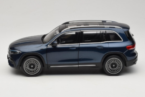 Mercedes EQB Blå NZG 1:18 B66961280 Metall — bild 4 av 8