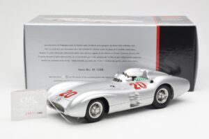 Mercedes W196 Streamliner #20 K. Kling French GP 1954 CMC 1:18 M-128B Metall — bild 6 av 6