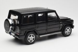 Mercedes G 500 W463 Svart Dealer Edition AUTOart 1:18 B66962143 Metall — bild 3 av 8