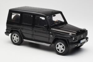 Mercedes G 500 W463 Svart Dealer Edition AUTOart 1:18 B66962143 Metall — bild 6 av 8