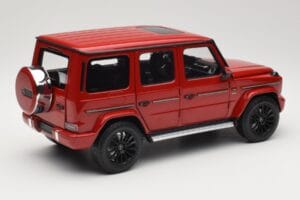 Mercedes G 500 W463 Röd Minichamps 1:18 110037101 Metall — bild 3 av 8