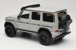 Mercedes G 63 AMG 4x4 Squared Arabian Grey Almost Real 1:18 820829 Metall — bild 7 av 8