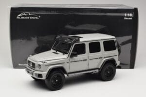 Mercedes G 63 AMG 4x4 Squared Arabian Grey Almost Real 1:18 820829 Metall — bild 8 av 8