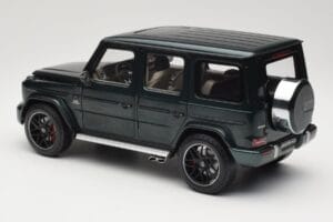 Mercedes G 63 AMG W463 Green Metallic Minichamps 1:18 110037066 Metall — bild 7 av 8
