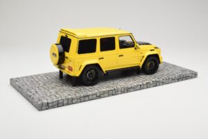 Mercedes Brabus 850 6.0 Widestar G63 W463 Electric Beam Yellow Minichamps 1:18 107032402 Metall — bild 2 av 6