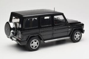 Mercedes G-Class G 500 W463 Smaragd Black Metallic AUTOart 1:18 76101 Metall — bild 3 av 8