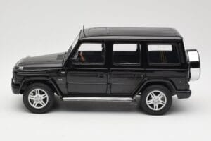 Mercedes G-Class G 500 W463 Smaragd Black Metallic AUTOart 1:18 76101 Metall — bild 4 av 8