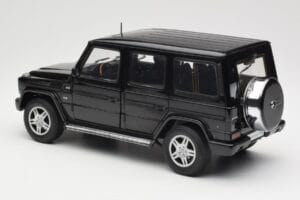 Mercedes G-Class G 500 W463 Smaragd Black Metallic AUTOart 1:18 76101 Metall — bild 7 av 8