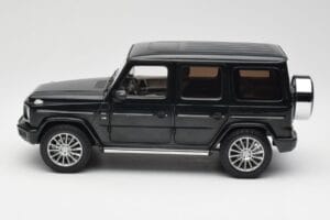 Mercedes G-Class G500 W463A Emerald Green Minichamps 1:18 B66960810 Metall — bild 4 av 8
