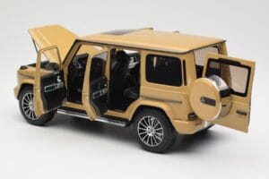 Mercedes G-Class G 500 W463A Solarbeam Yellow Metallic Minichamps 1:18 113037108 Metall — bild 5 av 8