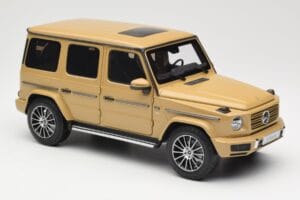 Mercedes G-Class G 500 W463A Solarbeam Yellow Metallic Minichamps 1:18 113037108 Metall — bild 6 av 8
