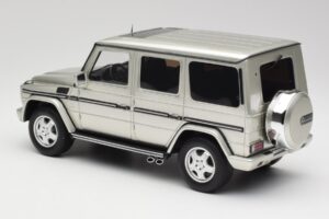 Mercedes G-Class G55 AMG W463 Iridium Silver Otto 1:18 OT1126 Resin — bild 5 av 6