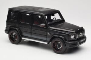 Mercedes G-Class G63 AMG W463A Matt Black Minichamps 1:18 110037064 Metall — bild 6 av 8