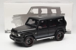 Mercedes G-Class G63 AMG W463A Matt Black Minichamps 1:18 110037064 Metall — bild 8 av 8