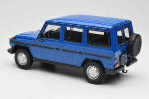 Mercedes G-Class W460 LWB Mörkblå Minichamps 1:18 155038100 Metall — bild 5 av 6