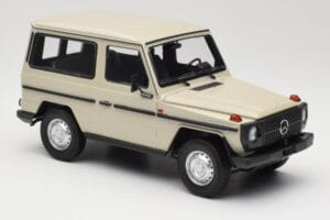 Mercedes G-Class W460 SWB Grey Metallic Minichamps 1:18 155038004 Metall — bild 4 av 6