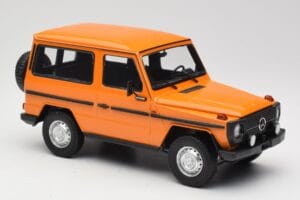 Mercedes G-Class W460 SWB Orange Minichamps 1:18 155038000 Metall — bild 4 av 6