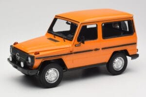 Mercedes G-Class W460 SWB Orange Minichamps 1:18 155038000 Metall