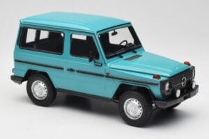 Mercedes G-Class W460 SWB Turkos Minichamps 1:18 155038001 Metall — bild 4 av 6